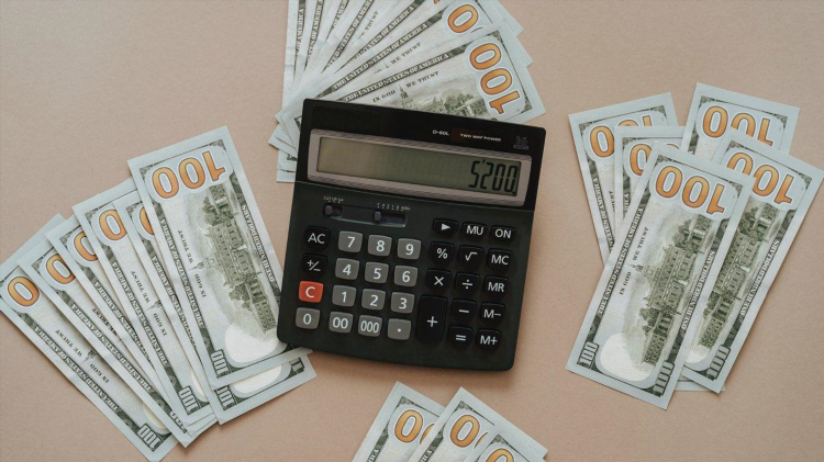 Где можно заработать 300000 рублей в месяц