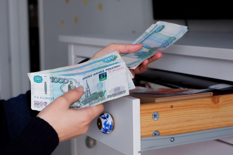 Где заработать 100 тысяч
