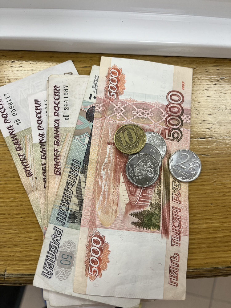 Как заработать без паспорта